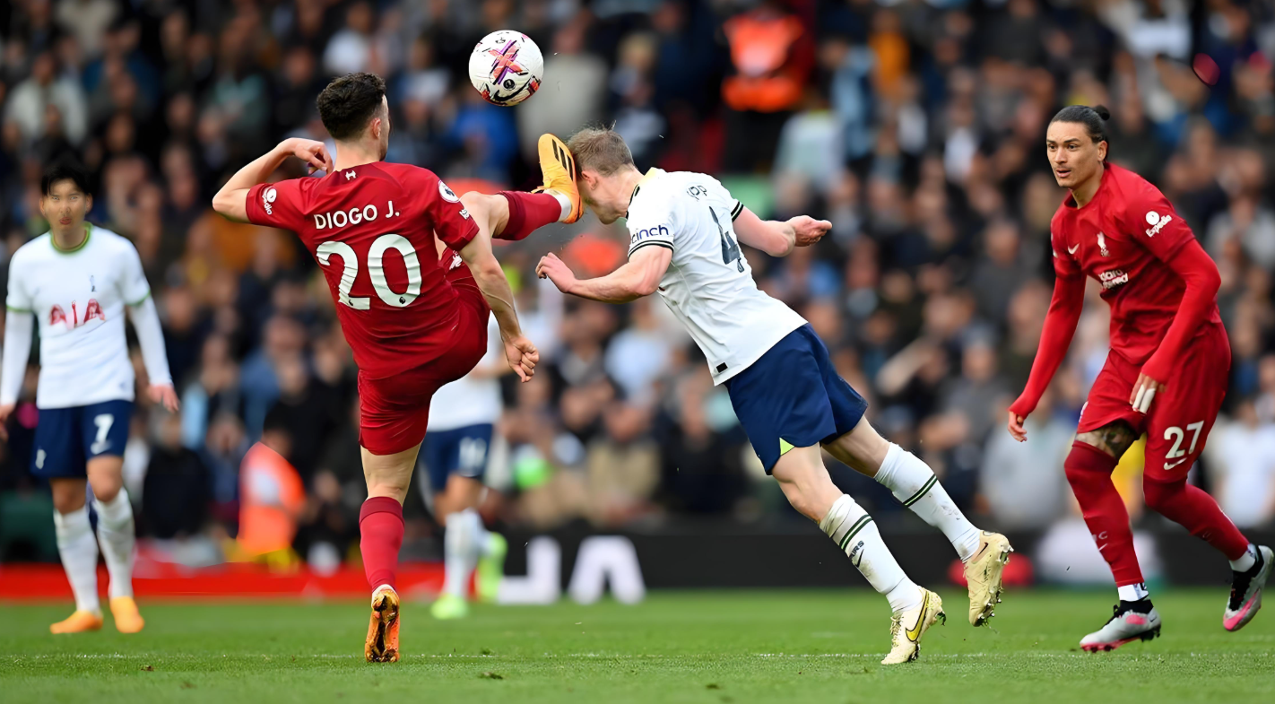 爱游戏体育- 德罗巴在利物浦比赛中绝杀,回归赛场引发热议的原因 